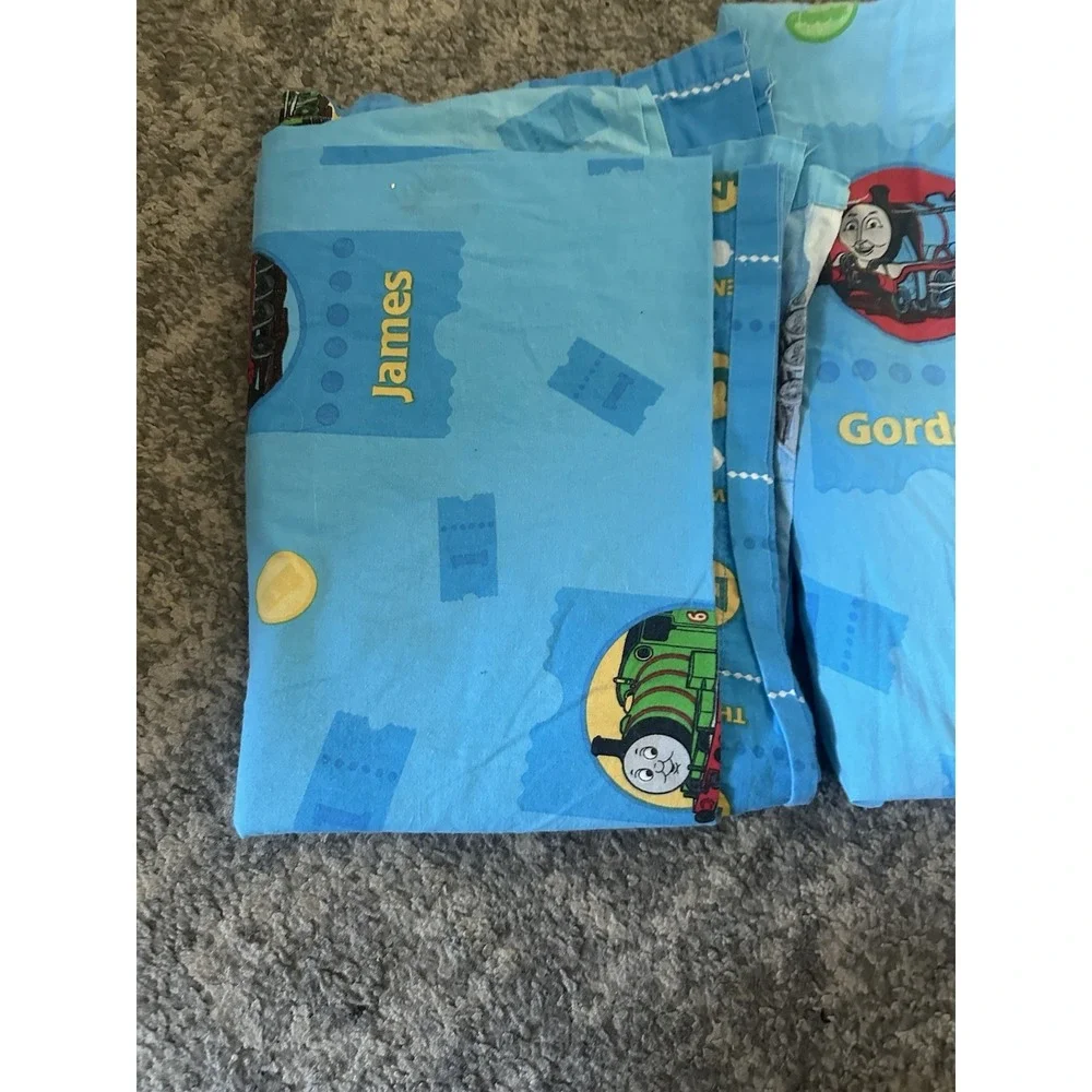 Thomas the Tank Engine Twin Sheet Set Fitted And Flat With One Case (3 Pieces)